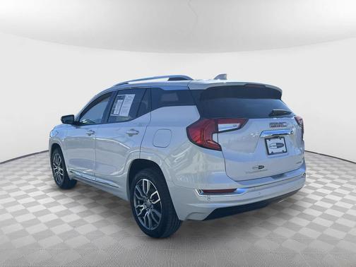 2022 GMC Terrain Denali
