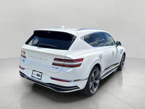 Uyuni White 2026 Genesis GV80 3.5T