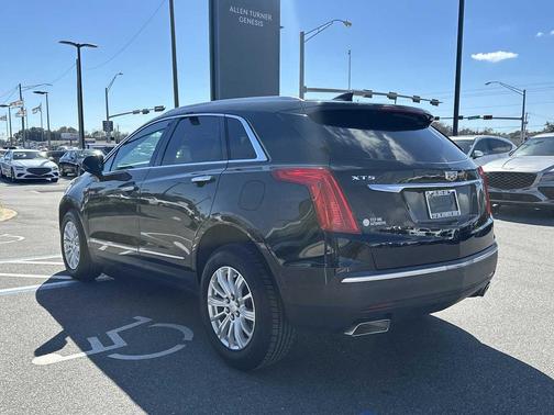 2017 Cadillac XT5 Base