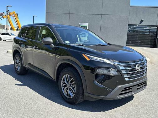 Super Black 2024 Nissan Rogue S