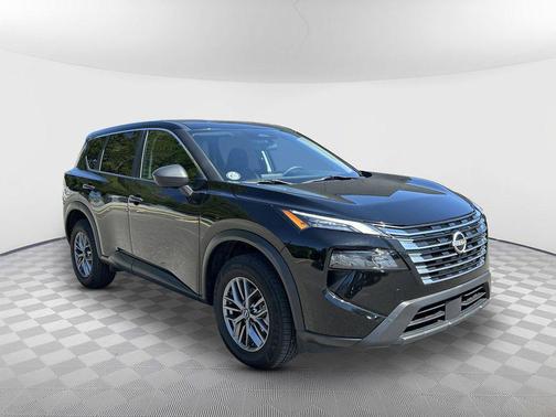 Super Black 2024 Nissan Rogue S