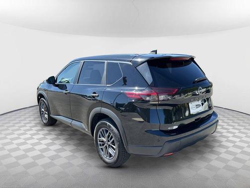 Super Black 2024 Nissan Rogue S