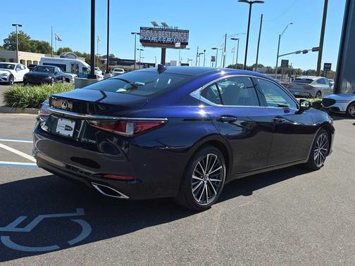 2025 Lexus ES 350 Base