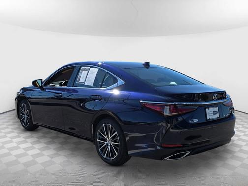 2025 Lexus ES 350 Base