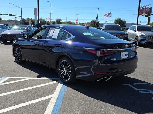 2025 Lexus ES 350 Base