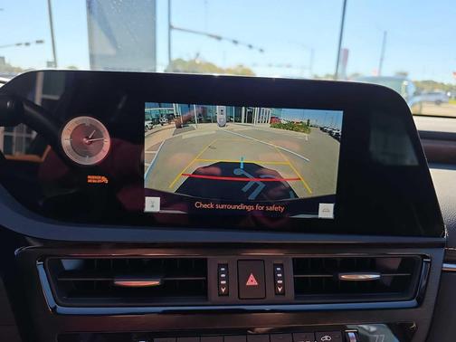 2025 Lexus ES 350 Base