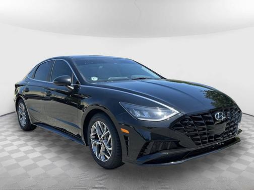 Phantom Black 2021 Hyundai SONATA SEL