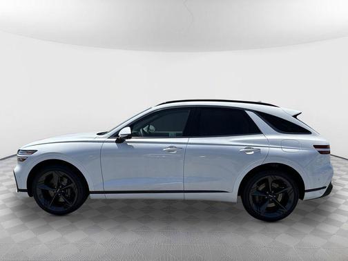 Uyuni White 2026 Genesis GV70 2.5T Sport Prestige