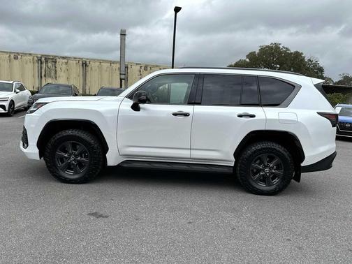 2026 Lexus LX 700h Overtrail