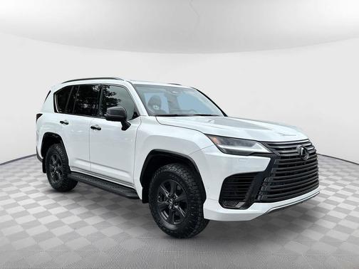 2026 Lexus LX 700h Overtrail