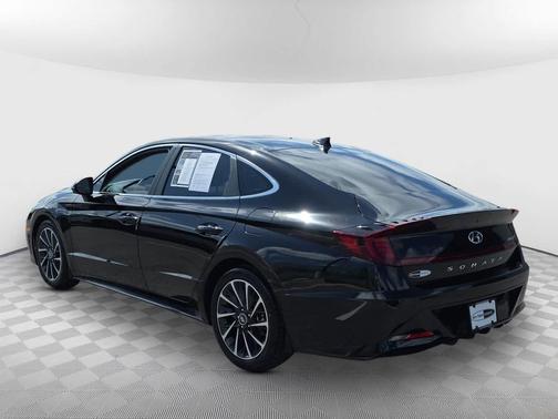 2022 Hyundai SONATA Limited