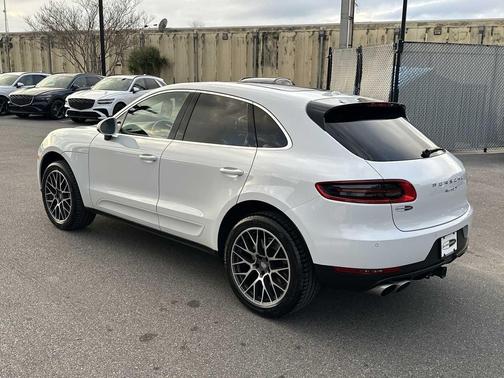 2018 Porsche Macan S