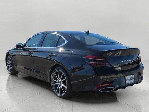 Vik Black 2026 Genesis G70 2.5T RWD Prestige
