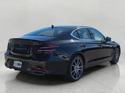 Vik Black 2026 Genesis G70 2.5T RWD Prestige
