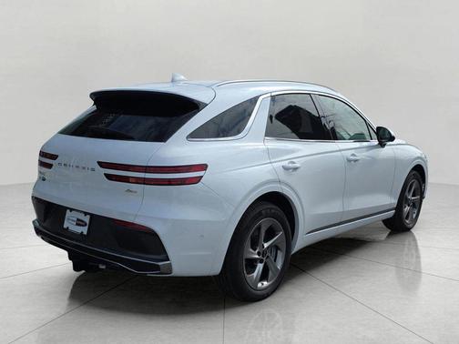 Uyuni White 2026 Genesis GV70 2.5T Advanced