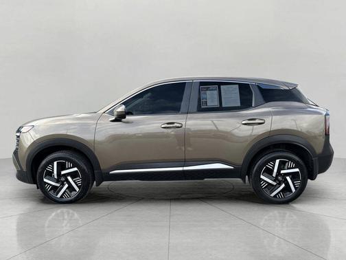 Canyon Bronze Metallic 2025 Nissan Kicks SV