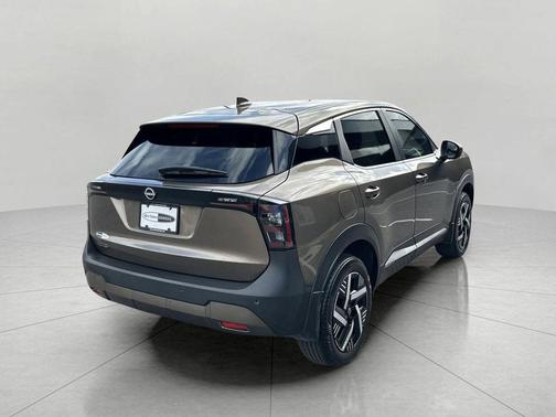 Canyon Bronze Metallic 2025 Nissan Kicks SV