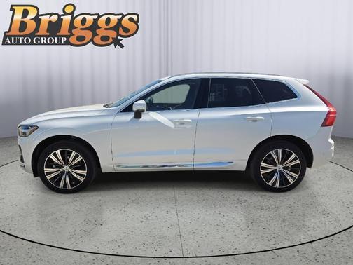 2022 Volvo XC60 B5 Inscription