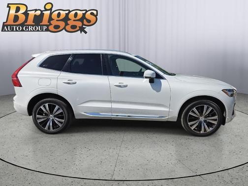 2022 Volvo XC60 B5 Inscription