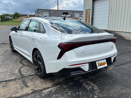 2025 Kia K5 GT-Line