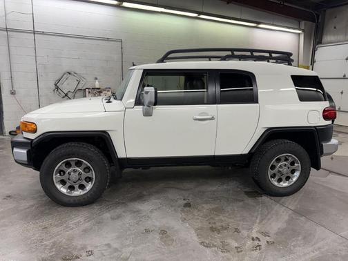 2012 Toyota FJ Cruiser Base