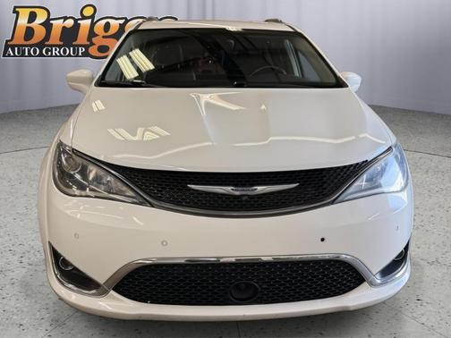 2019 Chrysler Pacifica Touring-L