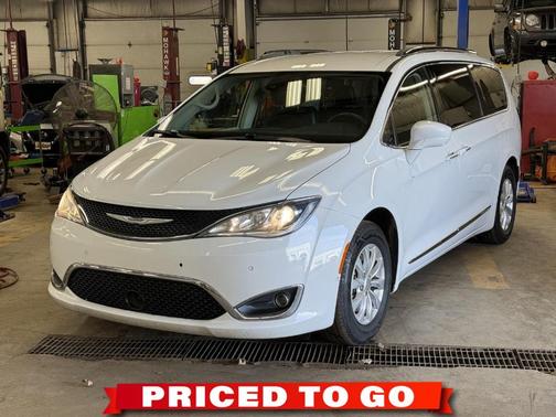 2019 Chrysler Pacifica Touring-L