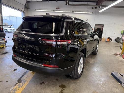 2023 Jeep Grand Cherokee L Laredo