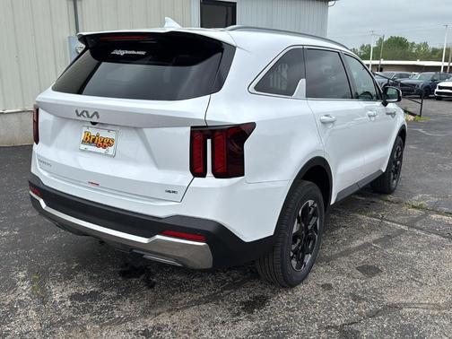 2025 Kia Sorento S
