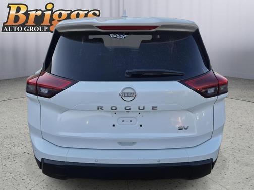 Everest White P 2024 Nissan Rogue SV