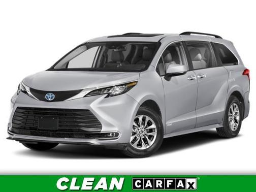 Celestial Silver Metallic 2021 Toyota Sienna XLE