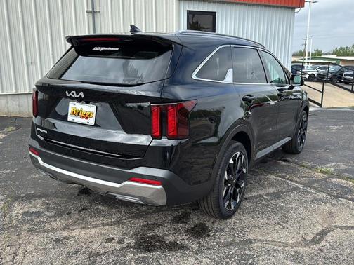2025 Kia Sorento EX