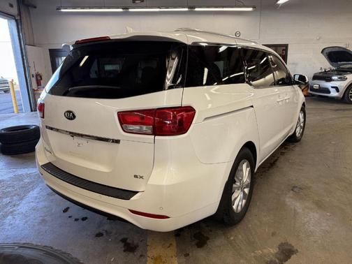 2017 Kia Sedona EX
