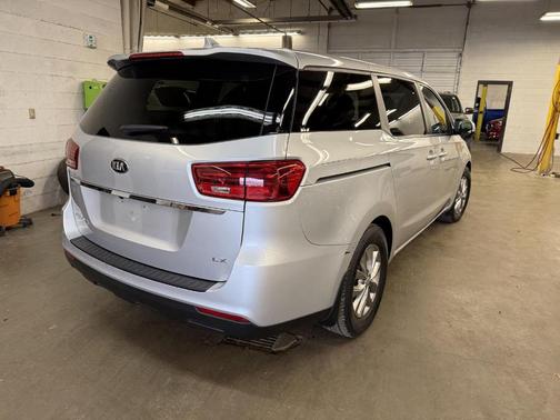 2019 Kia Sedona LX