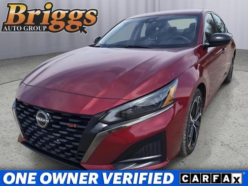 Scarlet Ember 2024 Nissan Altima 2.5 SR