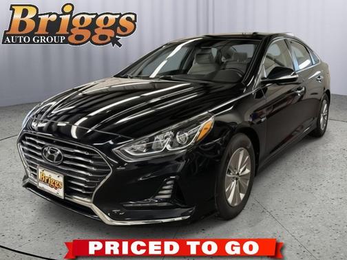 Nocturne Black 2018 Hyundai SONATA Hybrid SE