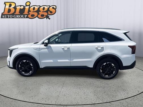 Glacial White Pearl 2025 Kia Sorento S