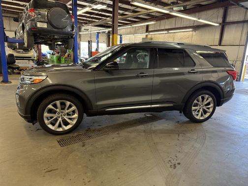 2024 Ford Explorer Platinum