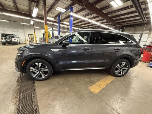 2023 Kia Sorento Hybrid EX