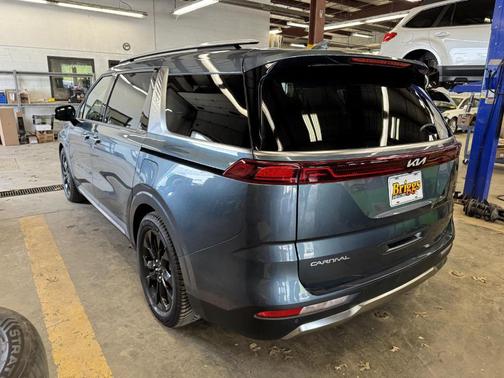 Astra Blue 2024 Kia Carnival SX Prestige