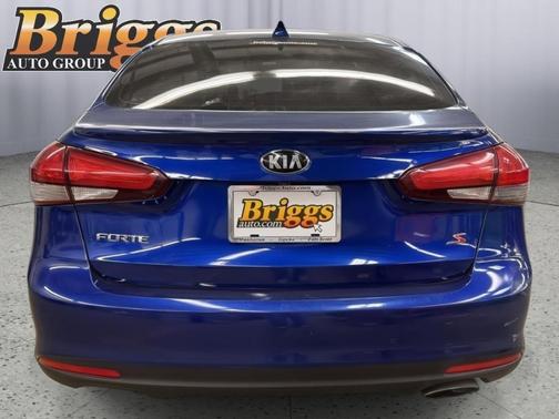 Deep Sea Blue 2017 Kia Forte S