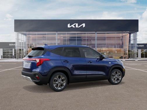 Dark Ocean Blue 2026 Kia Seltos LX