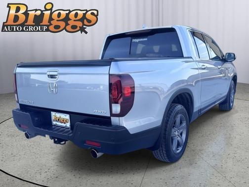 Lunar Silver Metallic 2022 Honda Ridgeline RTL-E