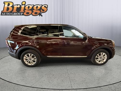 2022 Kia Telluride LX