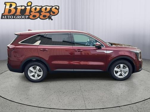 2025 Kia Sorento LX