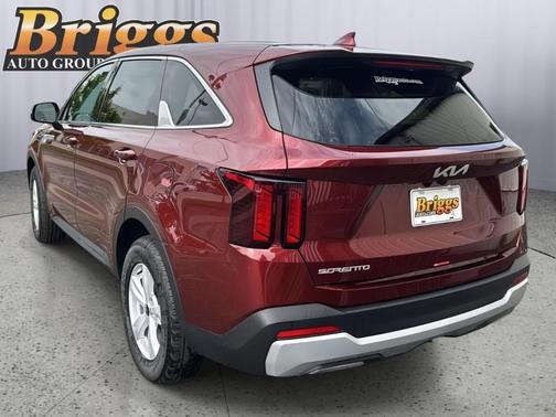 2025 Kia Sorento LX