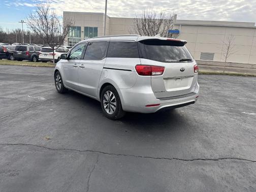 2015 Kia Sedona SX