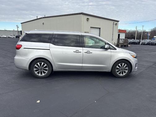 2015 Kia Sedona SX
