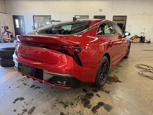 2025 Kia K5 LXS