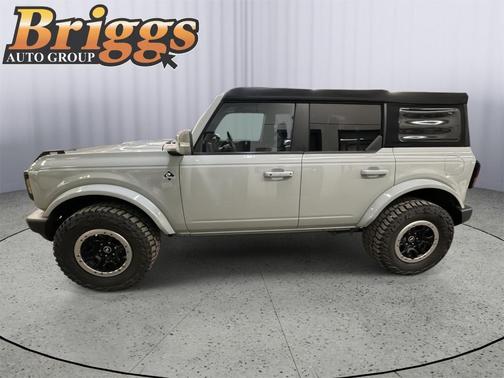Cactus Green / Gray 2021 Ford Bronco Outer Banks